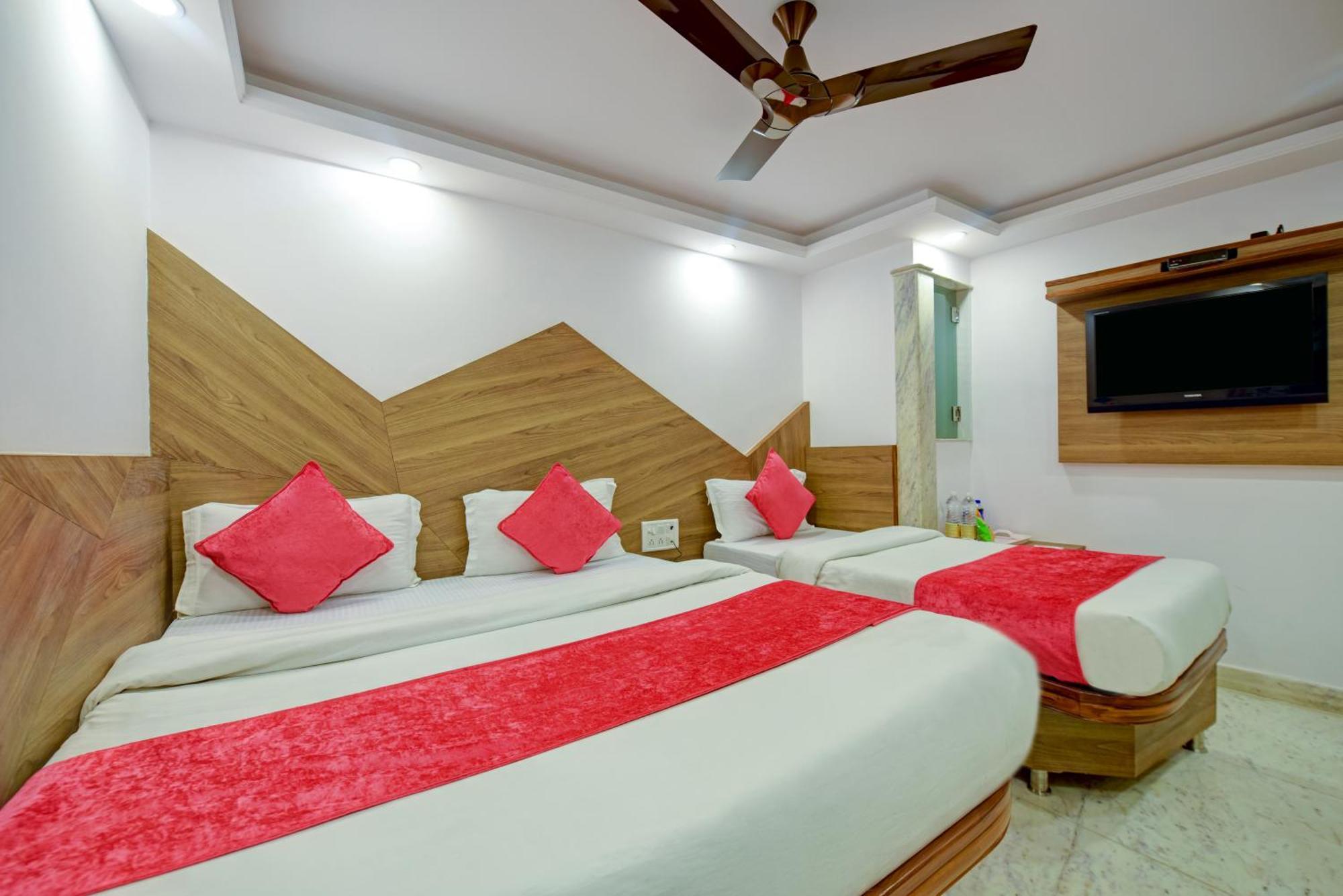 The Natraj Yes Please -New Delhi Hotel Exterior foto