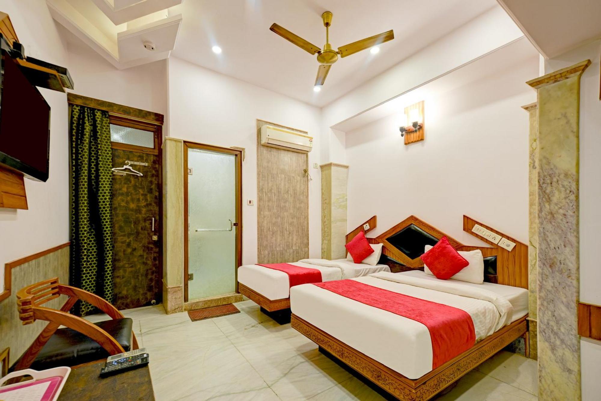 The Natraj Yes Please -New Delhi Hotel Exterior foto