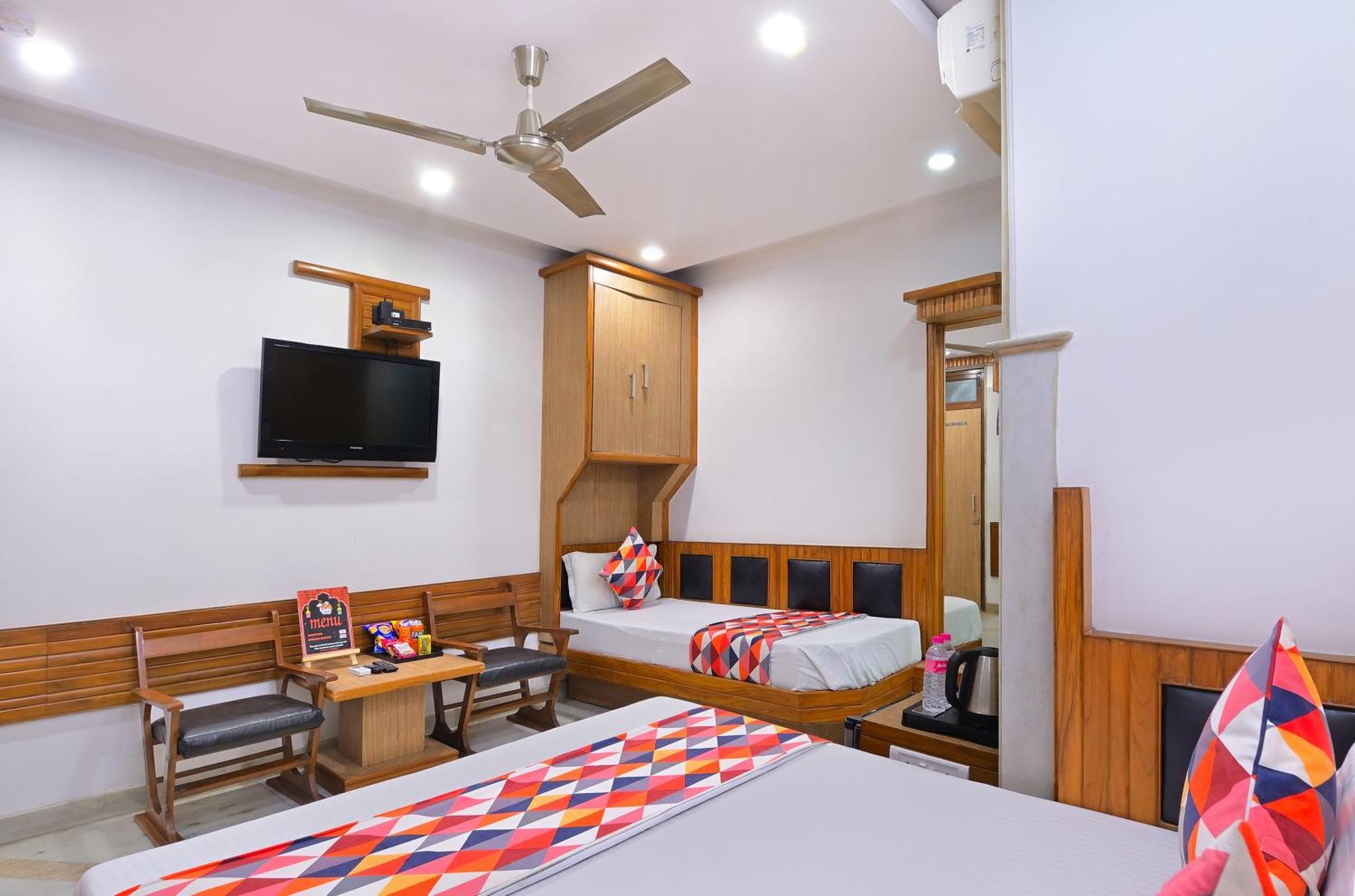 The Natraj Yes Please -New Delhi Hotel Exterior foto